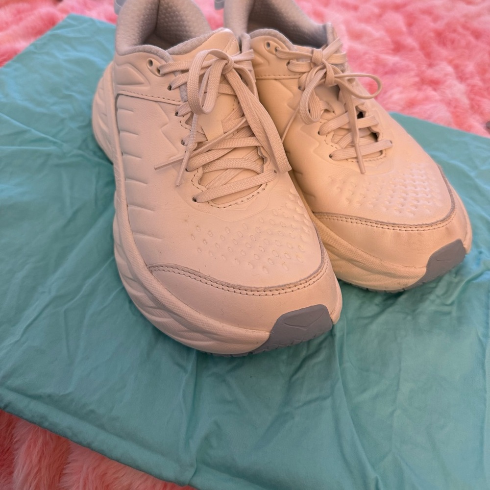 Women's Neutral Lace-Up Athletic Sneakers in Cream